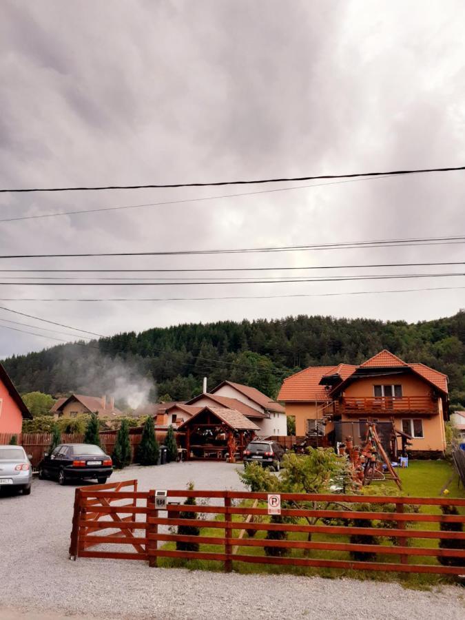 Casa De Oaspeti Cristian Praid Rom bilde